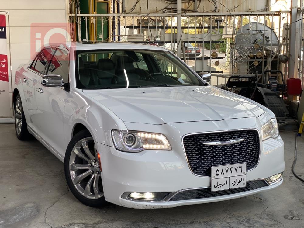 کرایسلەر 300